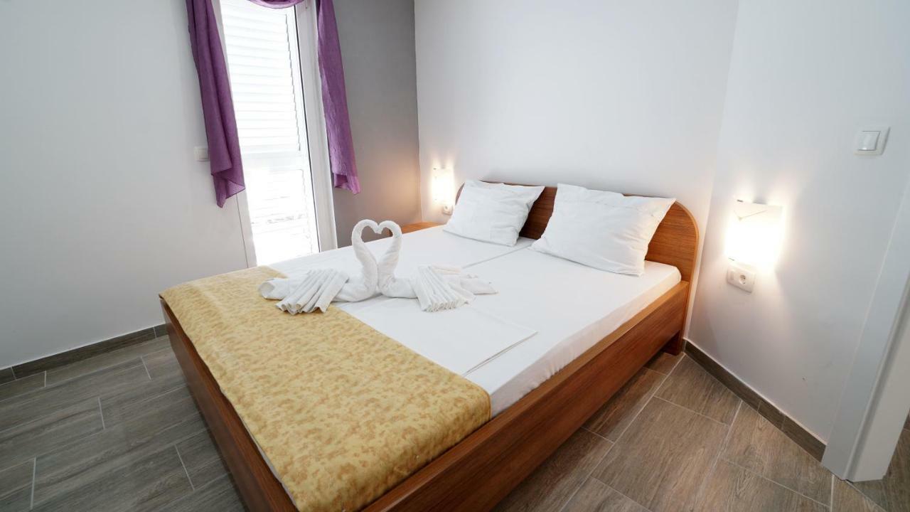 Villa Lulic Вир Екстериор снимка
