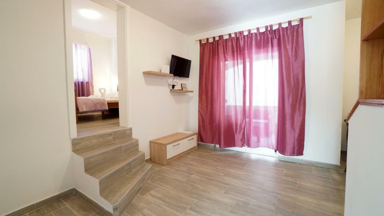 Villa Lulic Вир Екстериор снимка