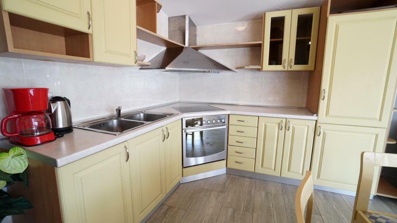 Villa Lulic Вир Екстериор снимка